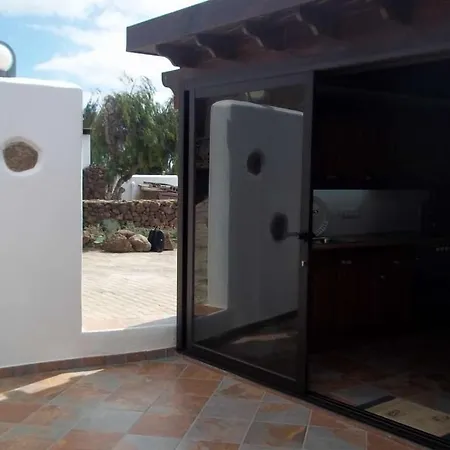 Apartment Playa Blanca Sleeps 2 Wifi